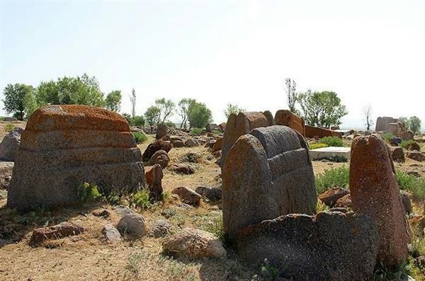 گورستان تاریخی پیرنق، ظرفیت پنهان گردشگری تاریخی نیر گورستان تاریخی پیرنق، ظرفیت پنهان گردشگری تاریخی نیر