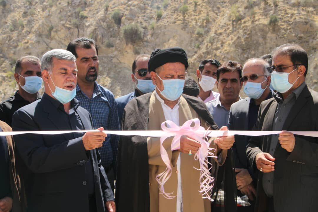 خبرنگاران 10 پروژه عمرانی در بهمئی افتتاح و کلنگ زنی شد خبرنگاران 10 پروژه عمرانی در بهمئی افتتاح و کلنگ زنی شد