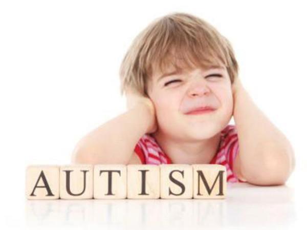 بیماری اتیسم در بچه ها