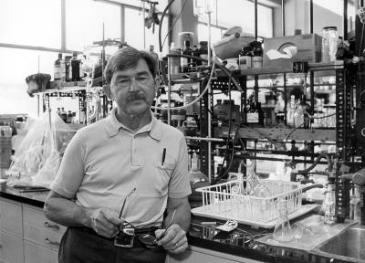 نخستین کانادایی برنده جایزه نوبل شیمی